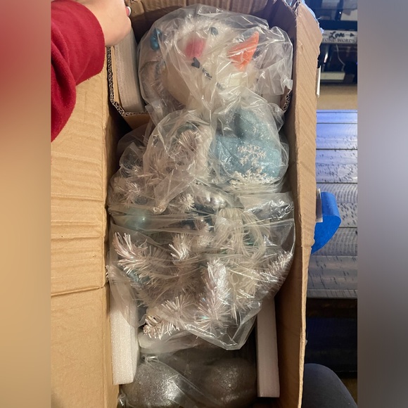 There’s Snowplqce Like Home Christmas Tree by The Bradford Exchange. Rare!!! - Picture 3 of 5